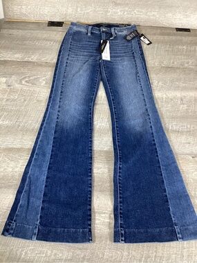 Liverpool LA Hannah Flare Jeans Womens 2/26 Blue Stretch Flare Leg NWT